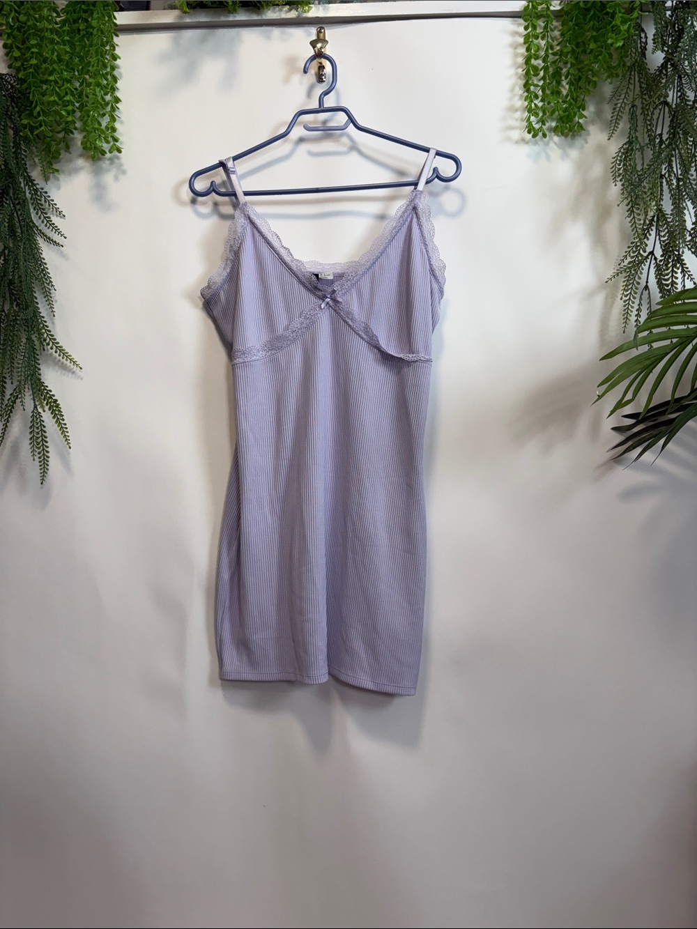 Divided Lavender Ribbed Lace-Trim Slip - Picture 4 of 10
